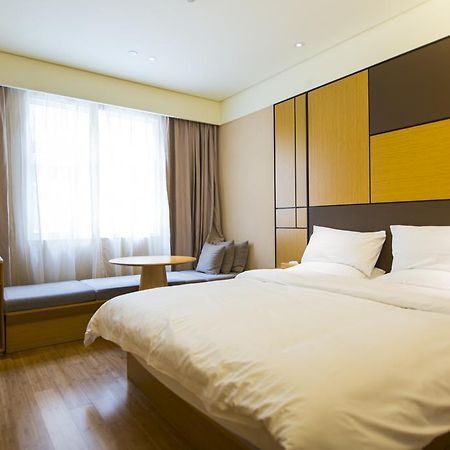 Ji Hotel Dongtai Йенчън Екстериор снимка